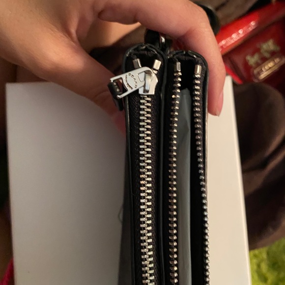 Brand new Coach wristlet with tags! - Picture 2 of 4